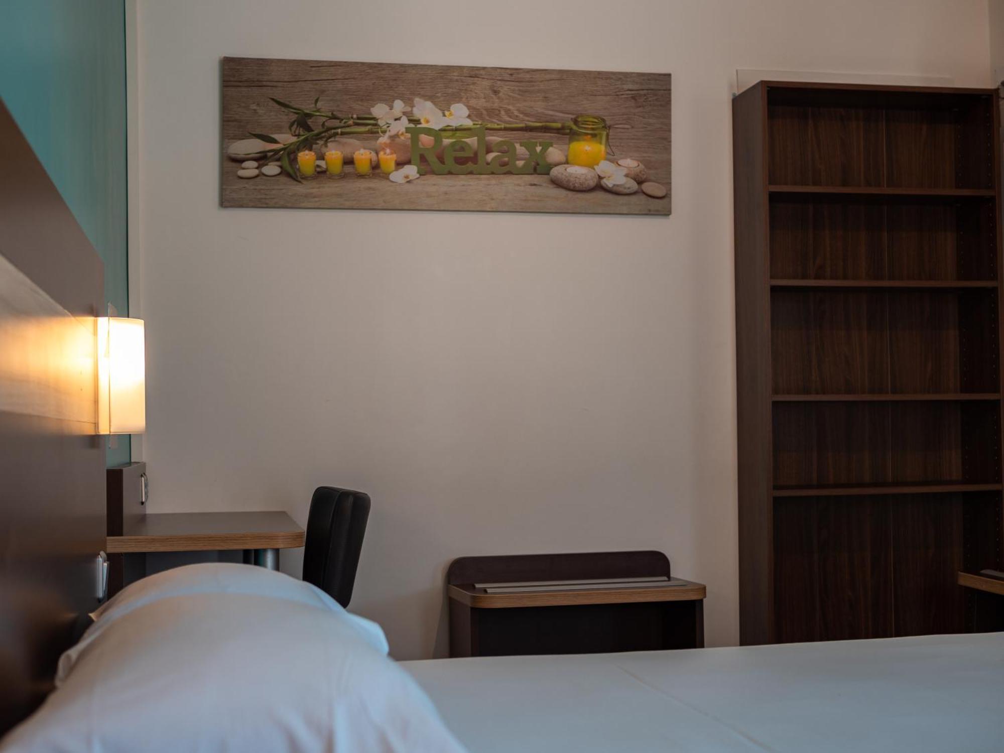 Hotel Restaurant Les Jardins D'Epone ห้อง รูปภาพ